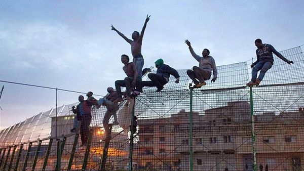 الاقتحام" الجماعي للحاجز حدث حوالى الساعة 03,30 بالتوقيت المحلي