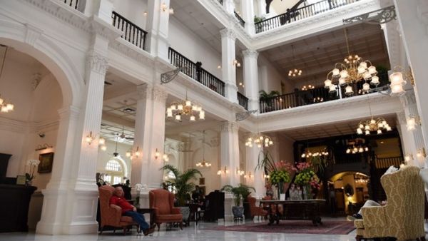 ضرب بالعصا وسجن