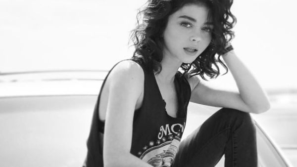 Sarah Hyland has been released from hospital. 
(Source: sarahhyland / Instagram) 