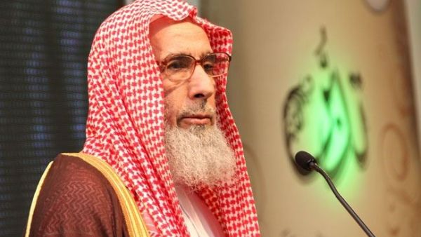 داعية سعودي يجيز مشاهدة الافلام الاباحية