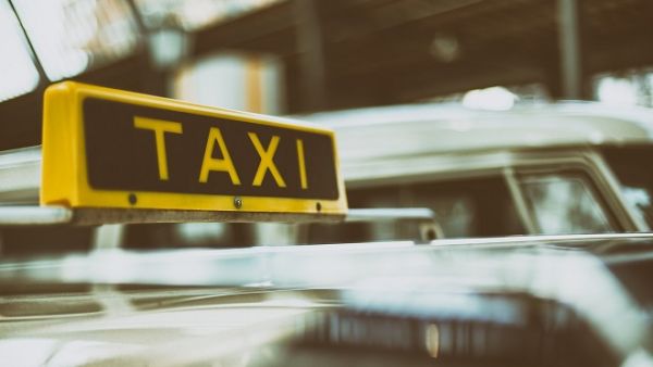 Saudi Arabia wants to create about 200,000 jobs for Saudis in the public taxi sector by 2020. (Pixabay)