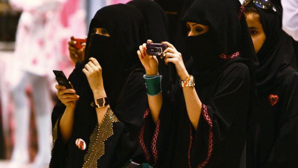 Women in Saudi Arabia will now have the right to receive a copy of her marriage contract and to check the details of it, including prenuptial agreements and whether the wife will be allowed to take a job. (File photo)