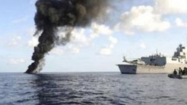 أعلن المتمردون الحوثيون تدمير بارجة إماراتية بصاروخ موجه قبالة السواحل اليمنية - أرشيف