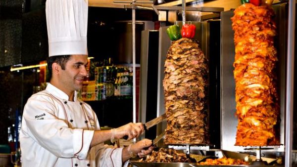 نطالب ببيع الشاورما صباحا