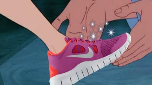 نايكي يحولك لسندريلا بحذاء رياضي معاصر
