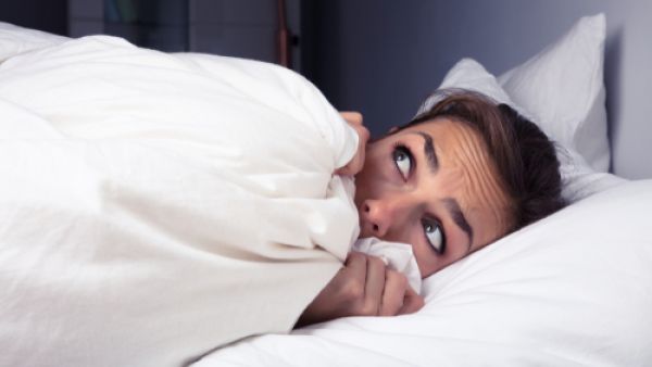 تميل الكوابيس إلى الظهور بشكل أكبر لدى الأشخاص المصابين بالاكتئاب (shutterstock.com)
