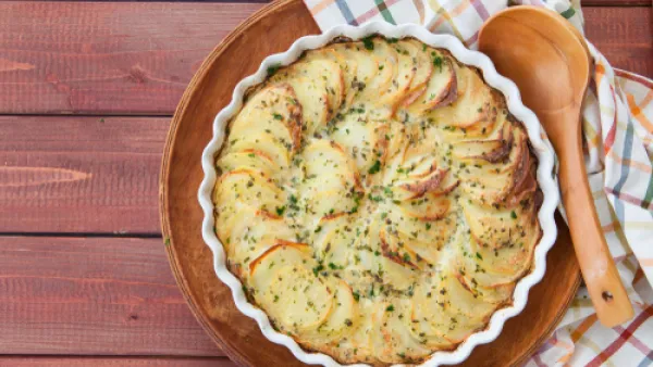 وصفات الـ"غراتان بطاطا دوفينواز" (shutterstock.com)
