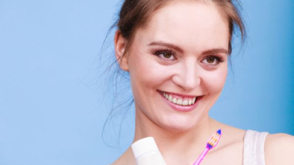 معاجين الأسنان على اختلاف أنواعها لا تستطيع حماية الأسنان من التسوس (shutterstock.com)
