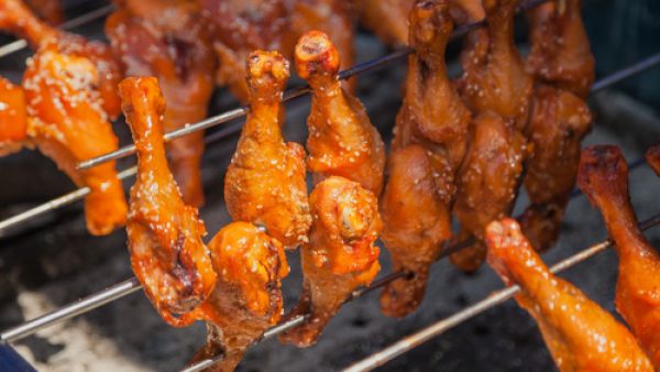 أسياخ الدجاج المدخن