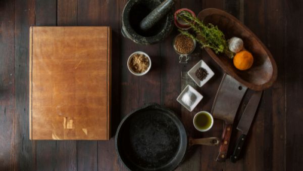 مواد المطبخ الأساسية مهمة في أنظمة العناية بالبشرة (shutterstock.com)
