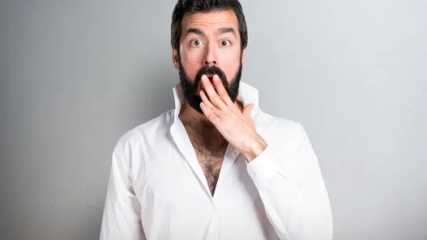 كذلك يهمل بعض الرجال تجفيف بشرة الوجه والجسم بشكل جيد (shutterstock.com)
