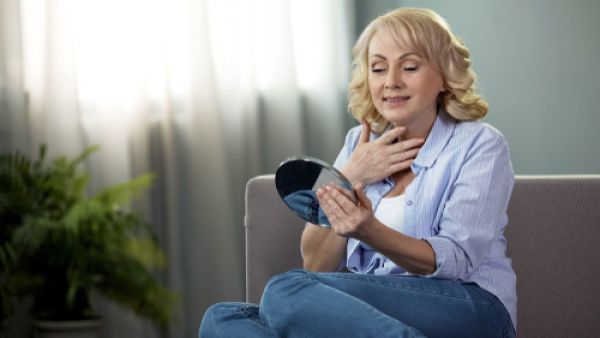 وصفات سهلة وسريعة لشد الرقبة (shutterstock.com)
