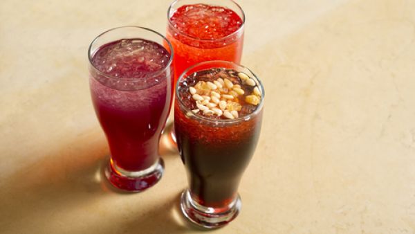 لا يحلو رمضان الا بالمشروبات الصحية المتنوعة (shutterstock.com)
