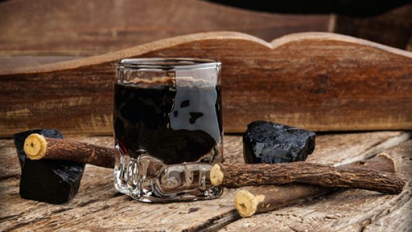 يعرف العرقسوس بأنه مشروب يساعد على الوقاية انخفاض ضغط الدم. (shutterstock.com)
