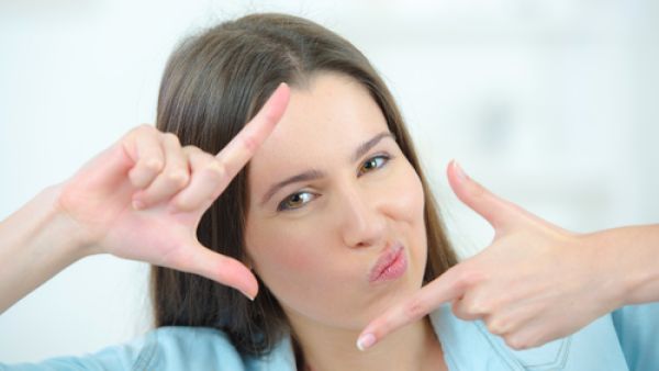 إليكِ طريقة الحصول على بشرة شبابية بخلطات شدّ الوجه من مطبخكِ (shutterstock.com)
