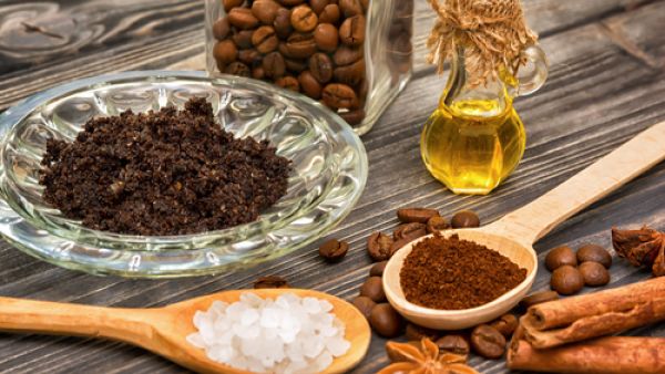 ماسك القهوة و زيت الزيتون لنضارة البشرة  