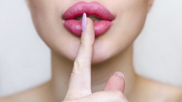 ابتعدي عن التدخين لصحة أفضل من نواحي عدّة (shutterstock.com)
