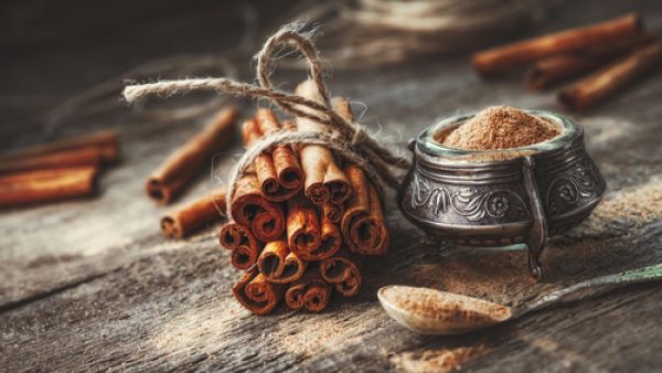 القرفة تساعد في التقليل من أثر الدهون على صحة الإنسان