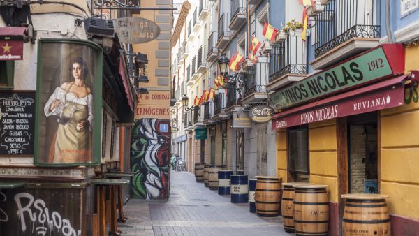 ZARAGOZA, SPAIN (Shutterstock)	