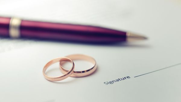 A total of 1,922 divorce cases were registered in Abu Dhabi in 2016 (Shutterstock/File)