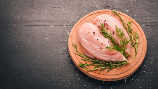 الدجاج يساعد أيضًا على التخلص من الاكتئاب (shutterstock.com)

