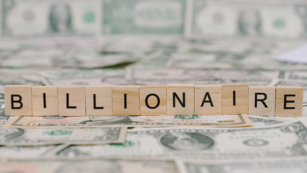 The UAE and Lebanon had the highest number of billionaires, with 7 entries each, followed by Egypt with 6 billionaires. (Shutterstock)