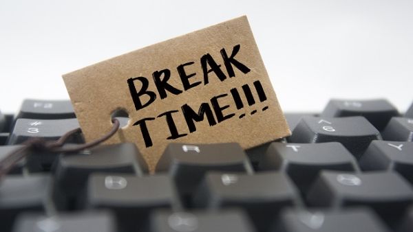 If this is how you’re feeling every day, or most of the time, it may be that you are close to being burned-out. This is when you need a break from the office and from working. (Shutterstock)