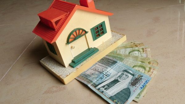 Real estate investment volume by Iraqi nationals ranked first with JD7.8 million, followed by Saudi and Yemeni sales, totalling at JD2.7 and JD2.3 million, respectively. (Shutterstock)