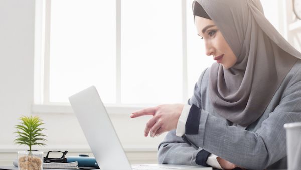 Investors are reluctant to appoint Saudi women as distribution representatives.