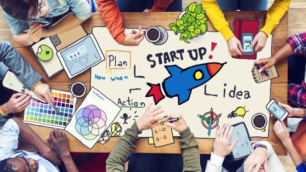 UAE's thriving startup industry attracts global VCs and investors. (Shutterstock)