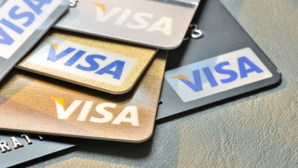 Cardholders can take advantage of exclusive discounts and spend offers for hotel stays, retail, dining, entertainment, and more, through promotions with Jumeirah Hotels & Resorts, Dubai Pass, Majid Al Futtaim Leisure and Entertainment, and Meraas. (Shutterstock)