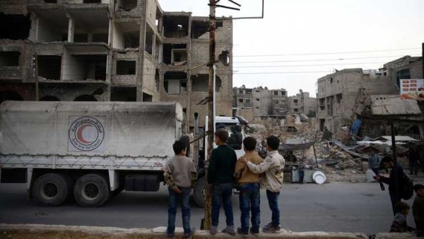 ادى النزاع في سوريا إلى مقتل أكثر من 330 الف شخص ونزوح الملايين منذ اندلاعه في آذار/ مارس 2011 