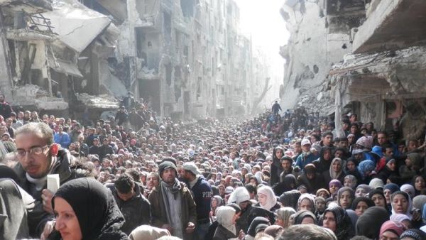 يعيش اللاجئون الفلسطينيون في سوريا أوضاعاً صعبة في الوقت الراهن