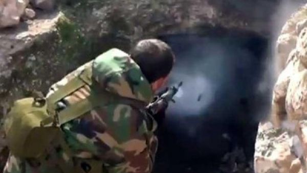 الجيش السوري يصل إلى مشارف مدينة تدمر الاثرية