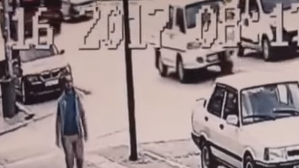 قال ناشطون إن اللاجئ السوري يعاني من مشكلات نفسية 
