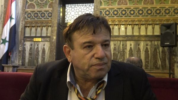 يترأس قبنض شركة إنتاجية أثارت جدلا واسعا بخلافاتها مع فنانين ومخرجين كبار 