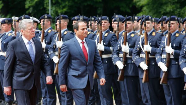 السيسي حول أحكام الإعدام: السلطات المصرية لا يمكن أن تتدخل في أحكام القضاء
