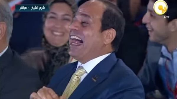 يرى معارضون للنظام إن الأمور تدهورت منذ سقوط مبارك.

