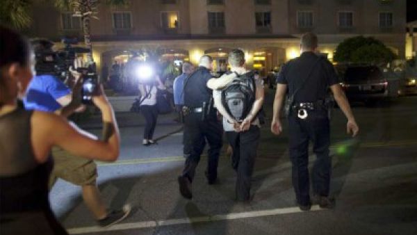 مشتبه به يؤكد انه افشل هجوما على كنيسة في فرنسا