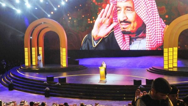 Prince Khaled Al-Faisal, emir of Mecca, inaugurates the 10th edition of the annual Souk Okaz festival at Al-Arfa Historic Souk area in Taif. (Photo Courtesy of SPA)