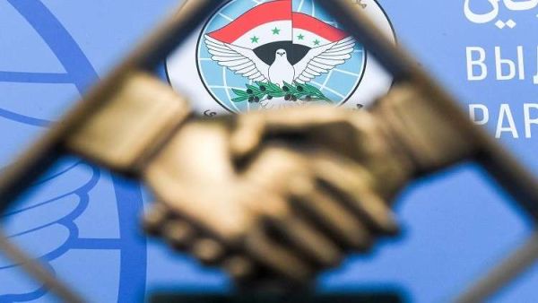 الحريري: مستعدون للتفاعل الإيجابي مع العملية الدستورية
