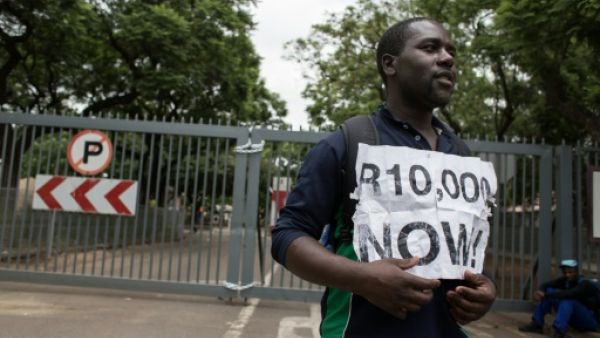 اغلاق اربع جامعات في جنوب أفريقيا بعد اعمال عنف