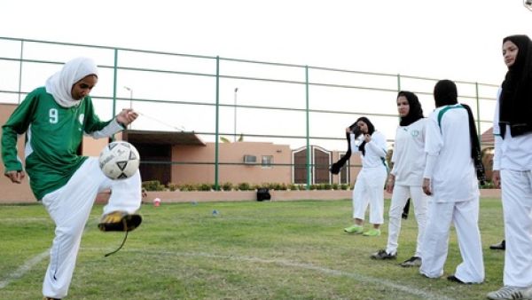 رسميا رياضة البنات بالمدارس