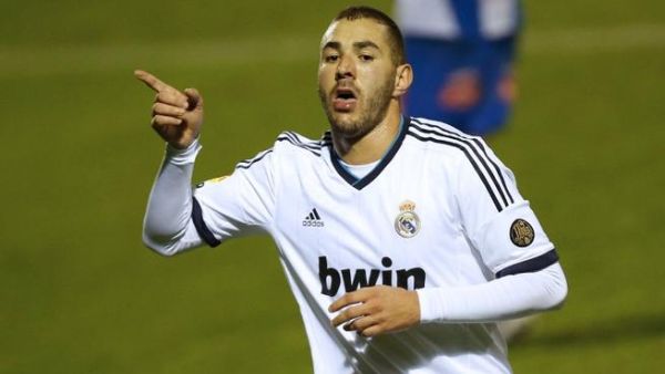 Benzema: Mourinho should stay at Real Madrid