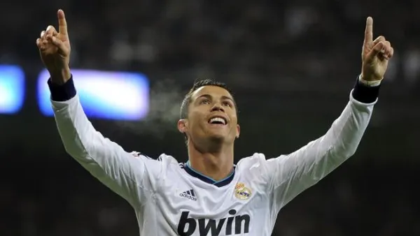Mourinho: Ronaldo can emulate Giggs & Scholes