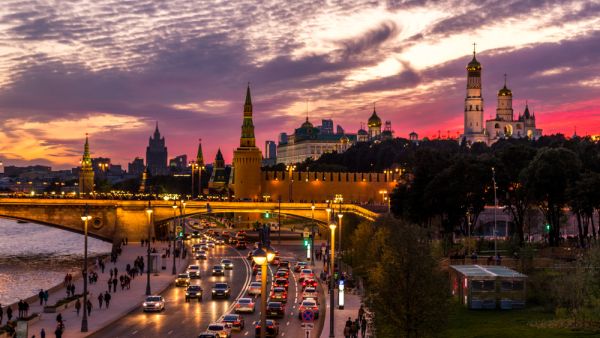 Russia panorama shot of kremlin (Shutterstock)