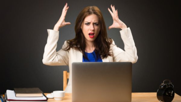 ضغط المرأة في العمل يجعلها عرضة للأصابة بالاكتئاب ضغط المرأة في العمل يجعلها عرضة للأصابة بالاكتئاب