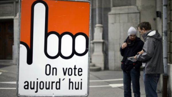 السويسريون يرفضون اقتراحا بطرد تلقائي للاجانب الذين يرتكبون جرائم
