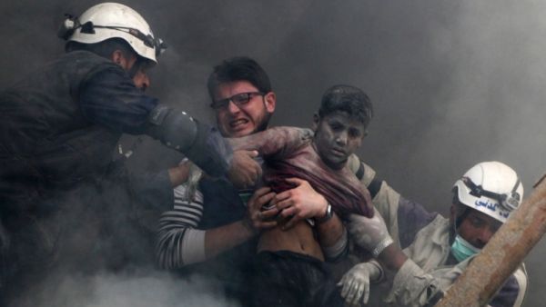 يتهم النظام السوري بالقاء براميل متفجرة على الاهالي والسكان