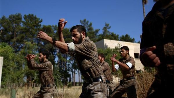 A senior official said the US would end the program that hoped to establish a fighting force against Daesh. (AFP/File)